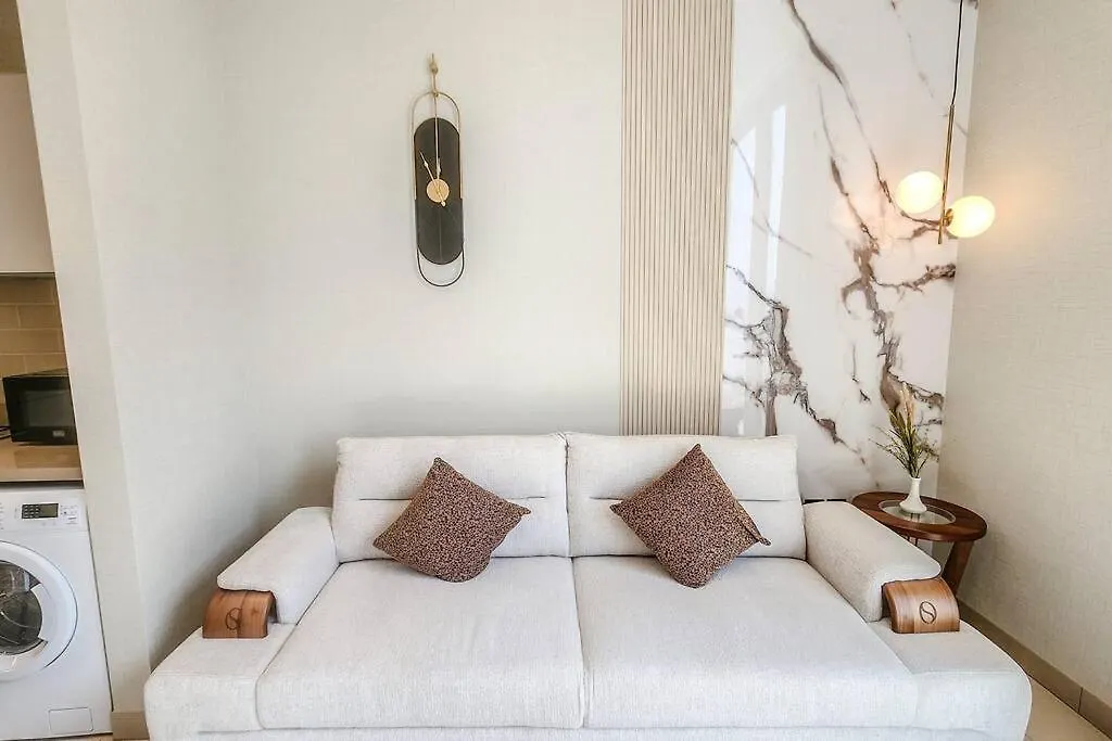 Stay By Latinem Luxury 1Br Holiday Home Cvr B3101 Near Burj Khalifa Dubai